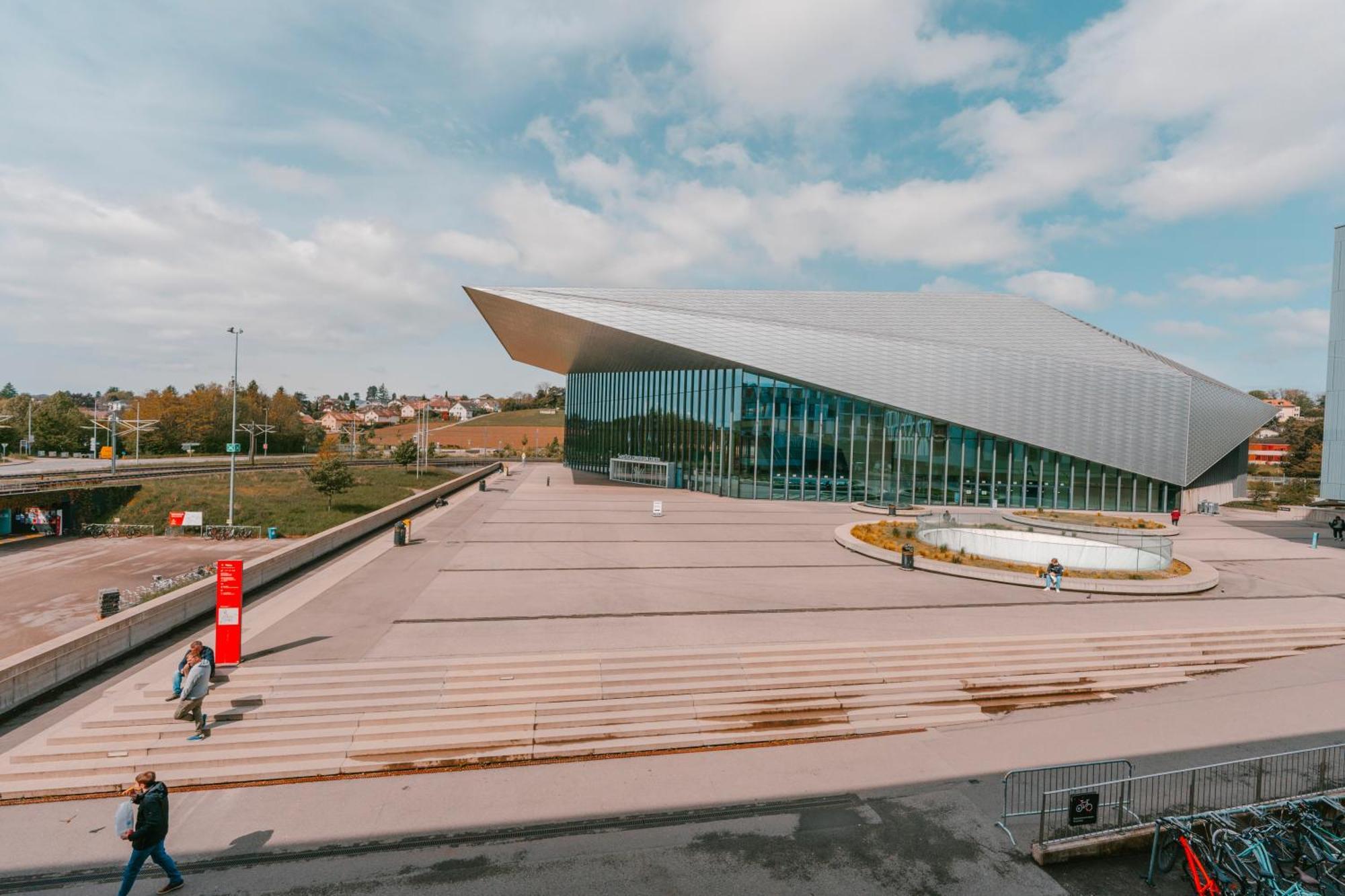 Swisstech Hotel Ecublens  Экстерьер фото